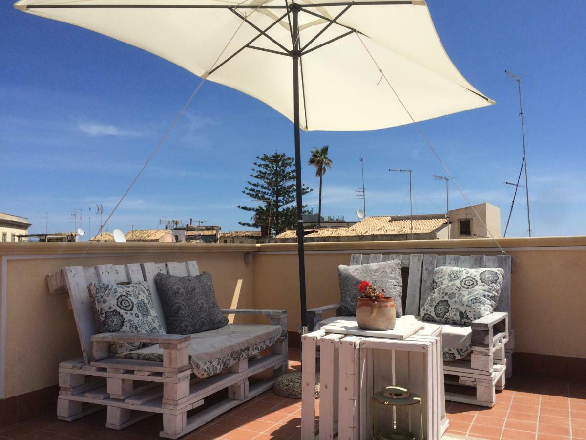 La Terrazza Sul Vicolo Bed & Breakfast Syracuse Bagian luar foto