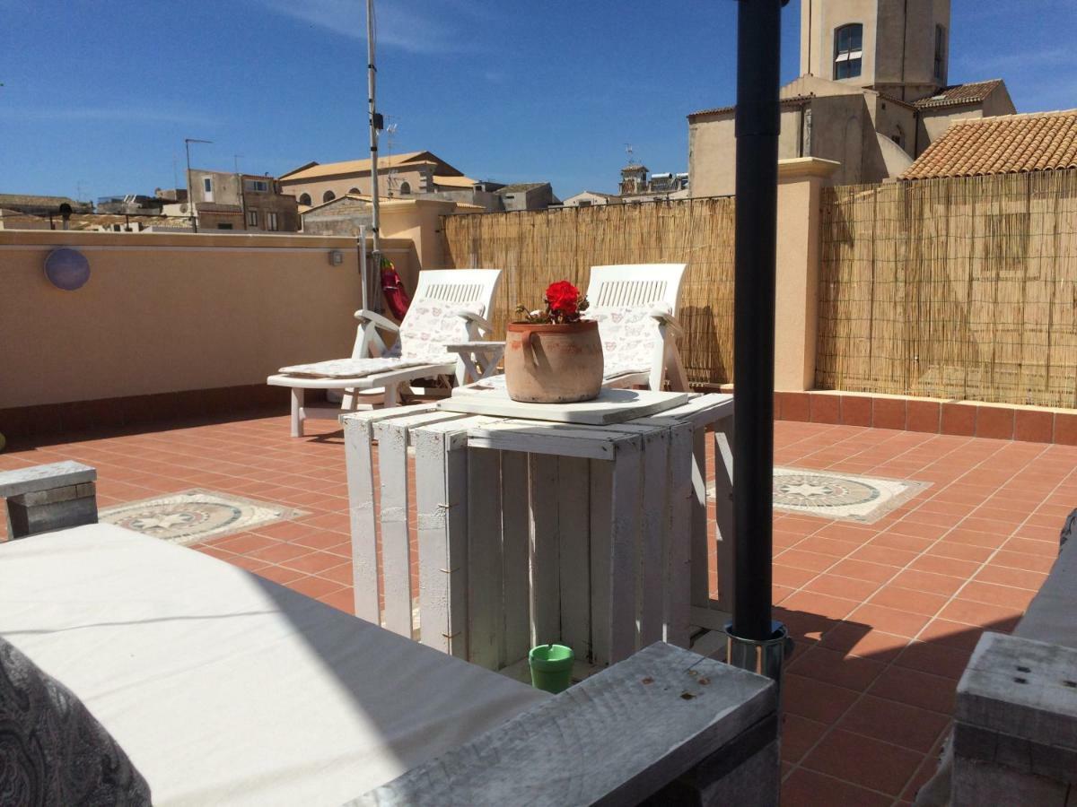 La Terrazza Sul Vicolo Bed & Breakfast Syracuse Bagian luar foto