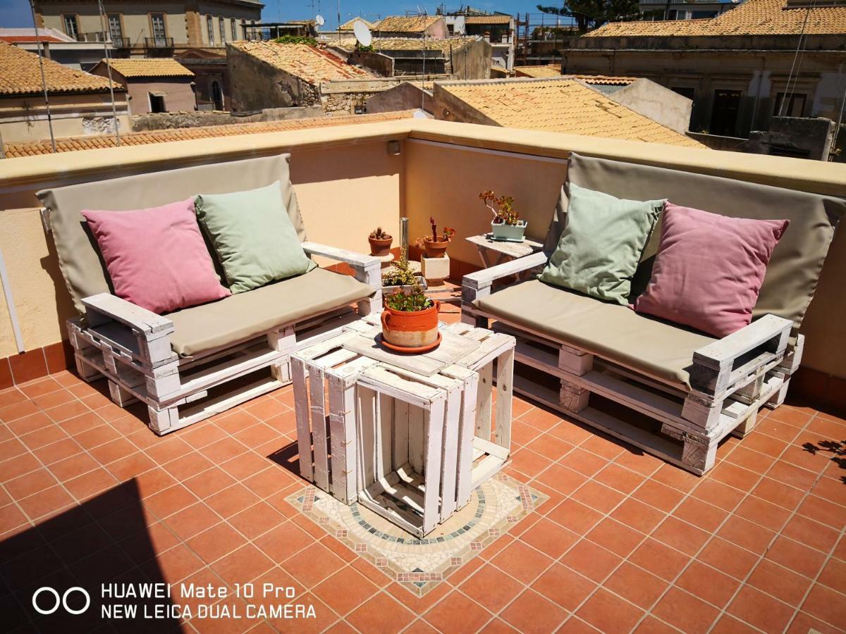 La Terrazza Sul Vicolo Bed & Breakfast Syracuse Bagian luar foto